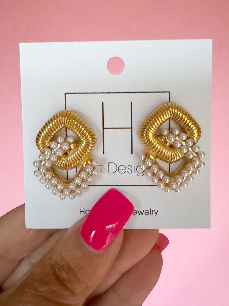 Hart Designs- Cheyanne Pearl Earrings