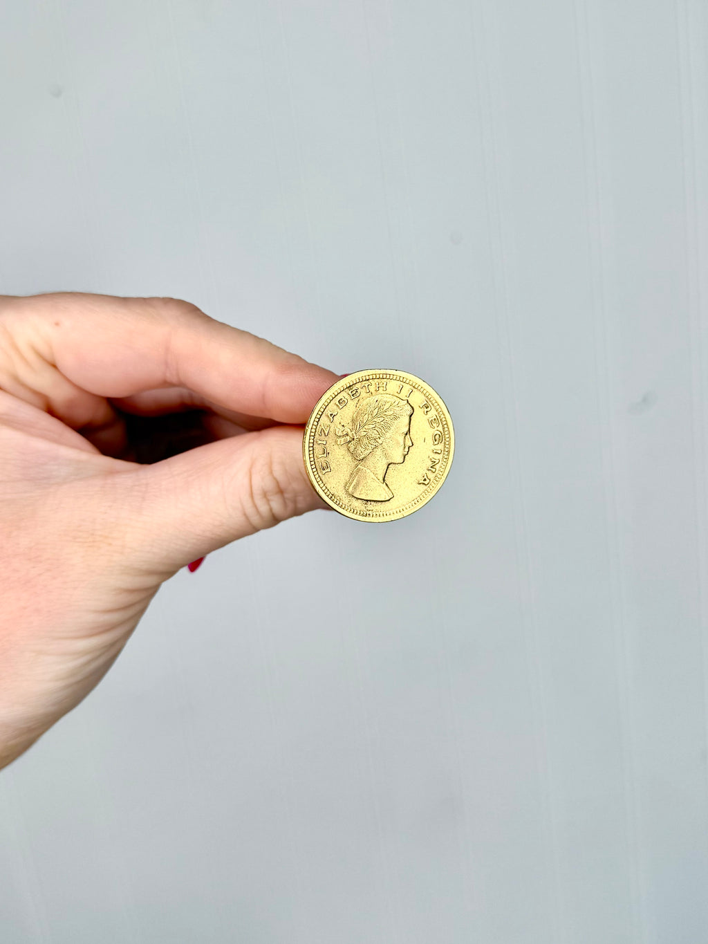 Yochi- Pretty Queen Coin Ring