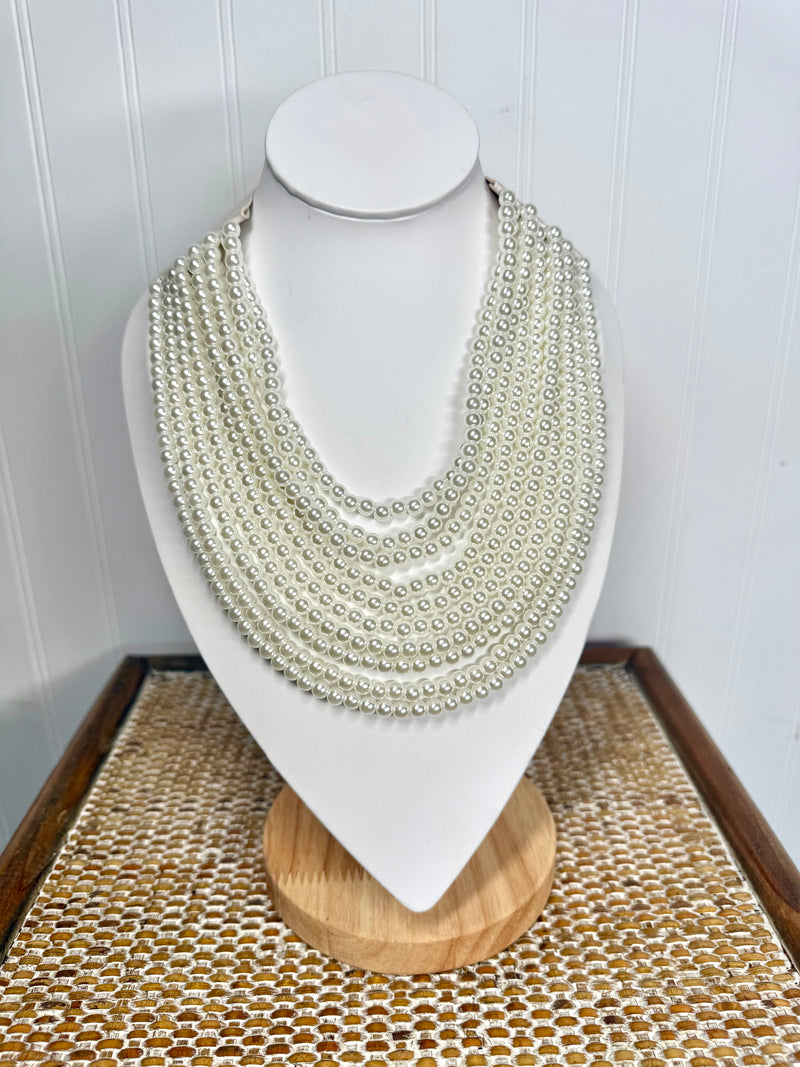Pretty Pearls Necklace