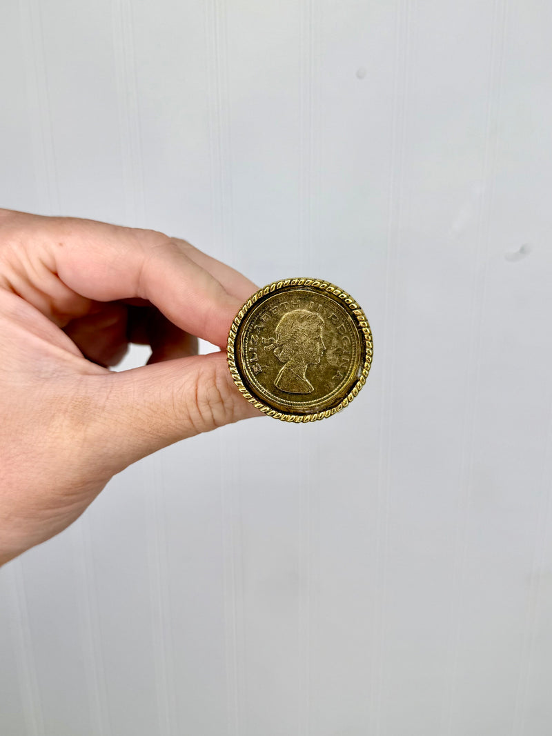 Yochi - Crown Me Queen Ring
