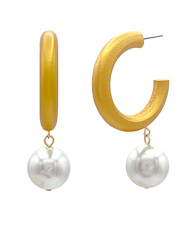 Elegant Gold Pearl Hoops