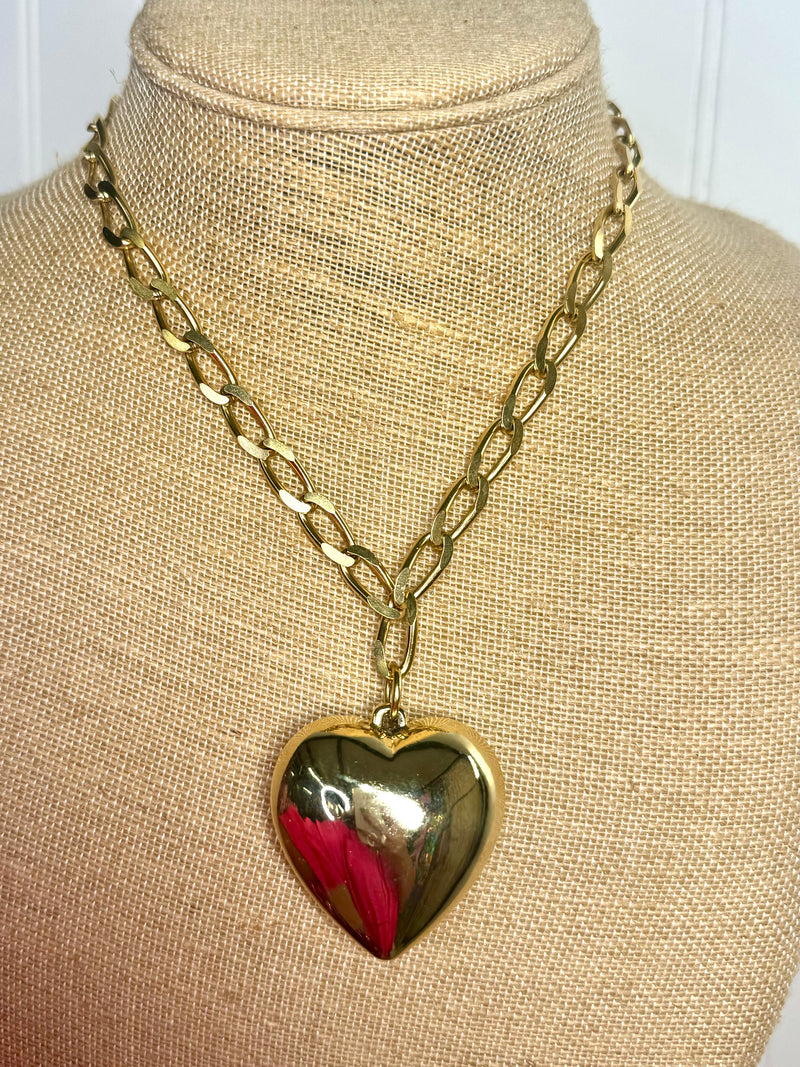 Yochi- Beating Heart Necklace