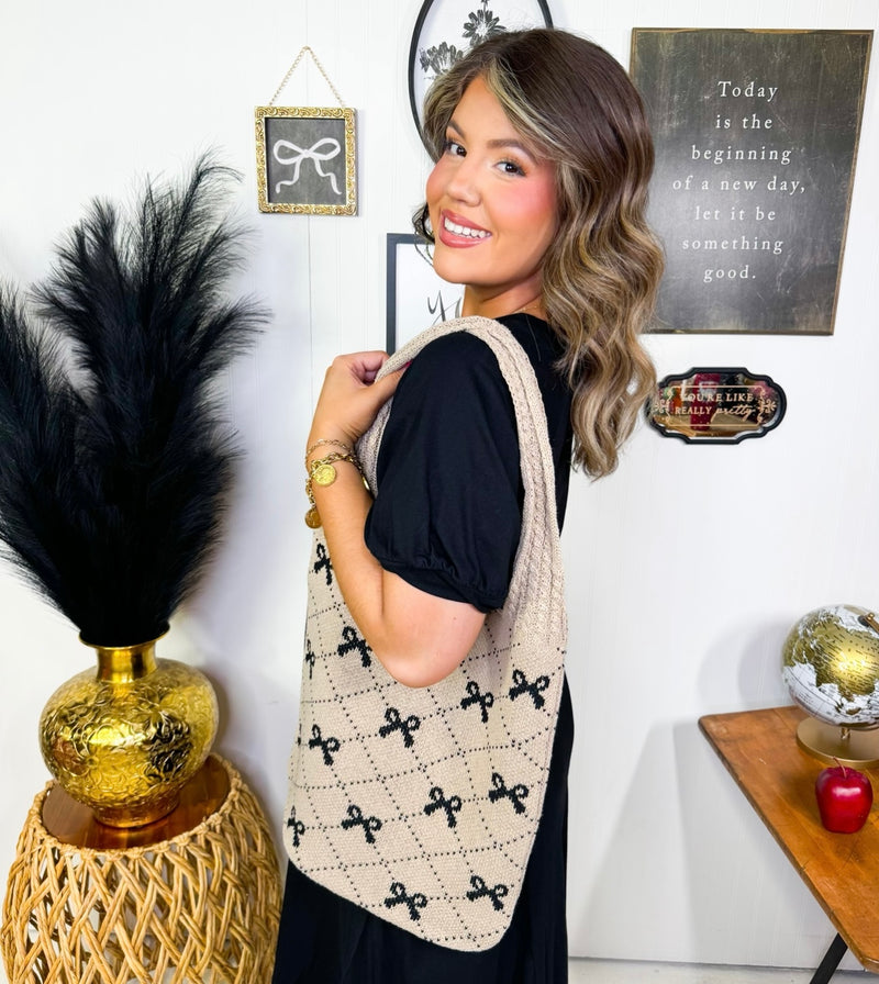 Bowtastic Knit Tote- Black/Tan