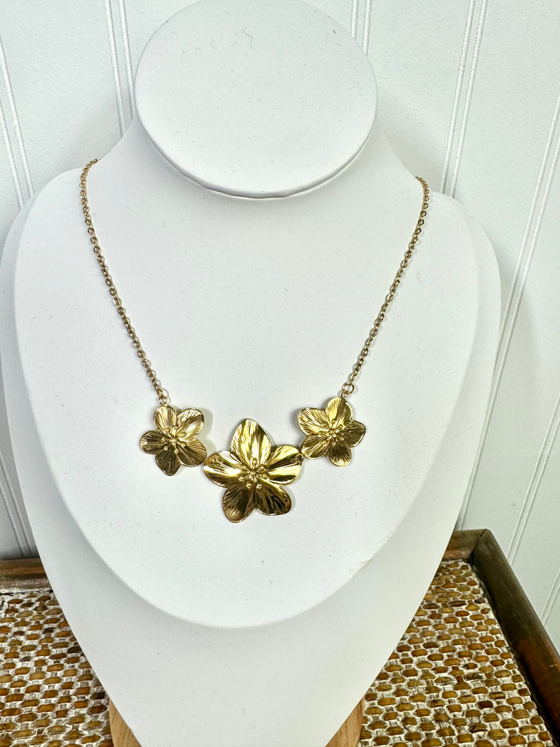 Hart Designs - Petal Pendant Neckalce