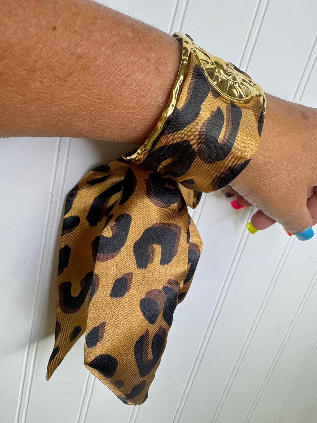 Hart Design- Lazy Leopard Scarf Bracelet