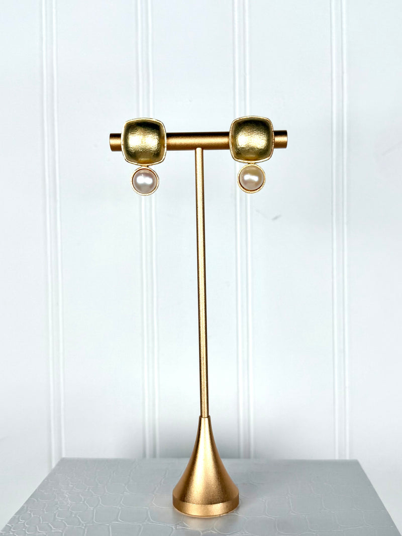Jennifer Gold/Pearl Earrings