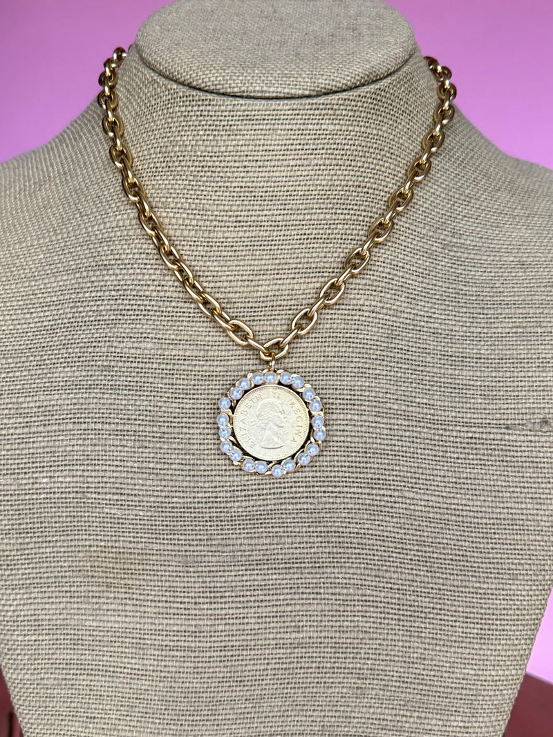 Yochi- Elizabeth Pearl Coin Necklace
