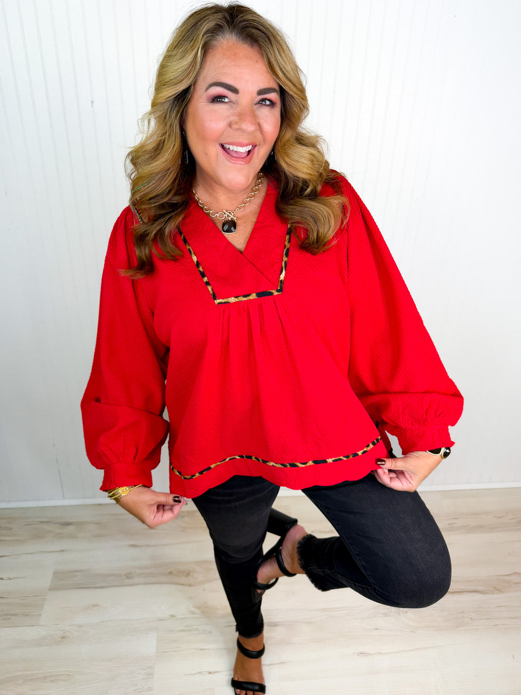 Rouge Bubble Sleeve Top